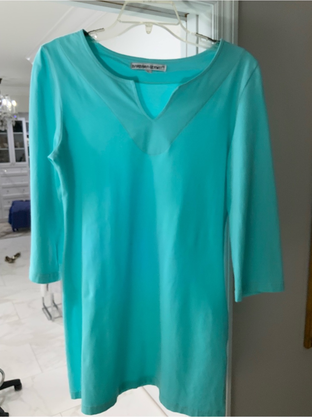 Brand Women's Turquoise V-Neck 3/4 Sleeve Top